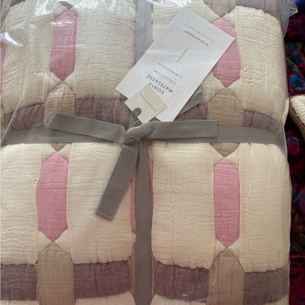 NWT Anthropologie Collection Soft Tones king size bed - Picture 2 of 2